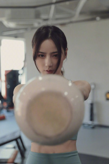 丰满少妇伦精品无码专区